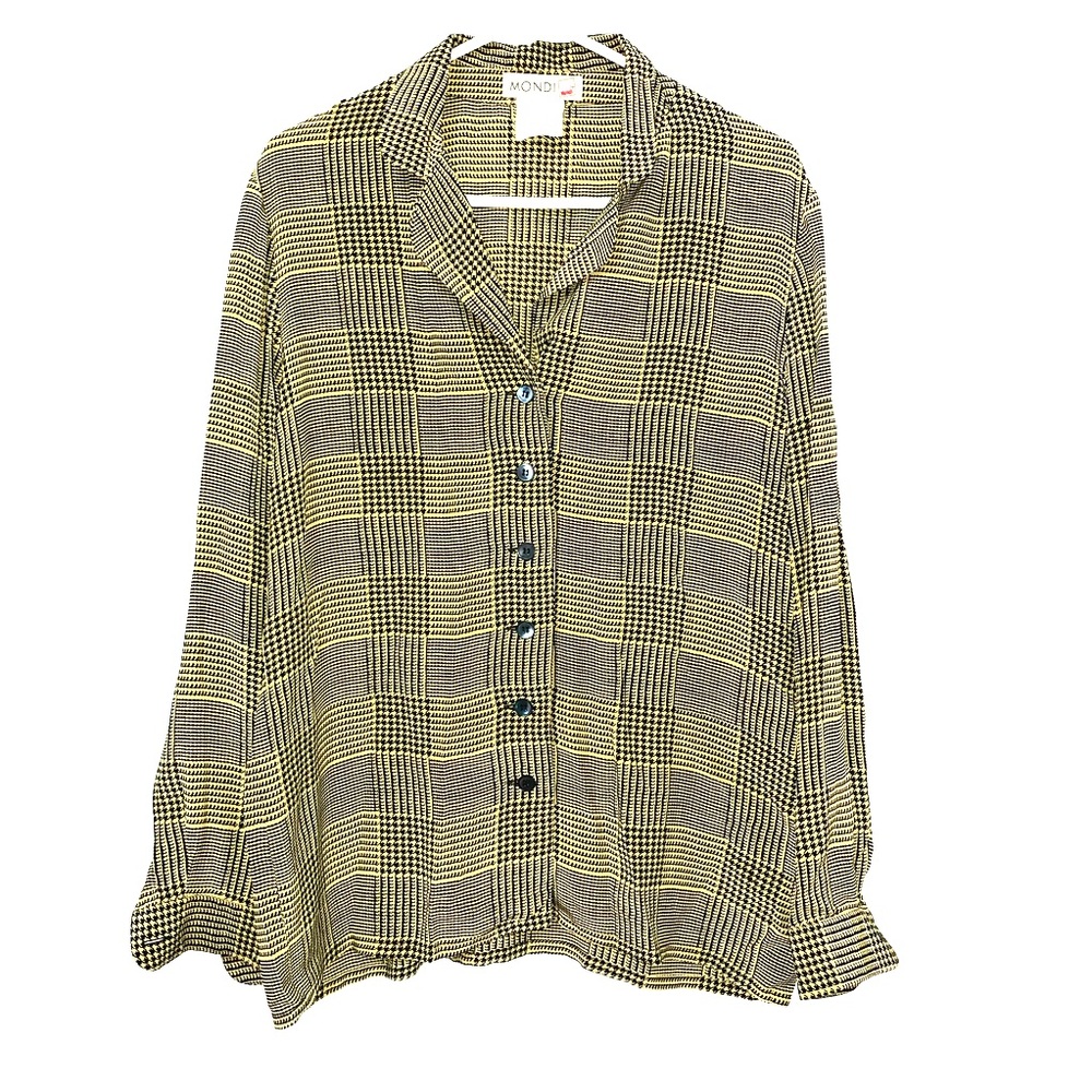 CLOSING STORE SEND OFFERS vintage shirt 100% silk